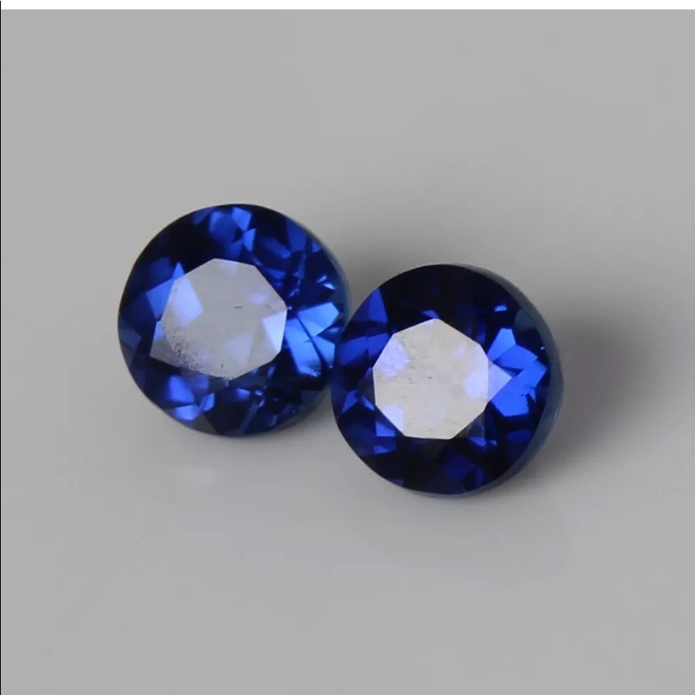 ‏Natural Kashmir Blue Sapphire